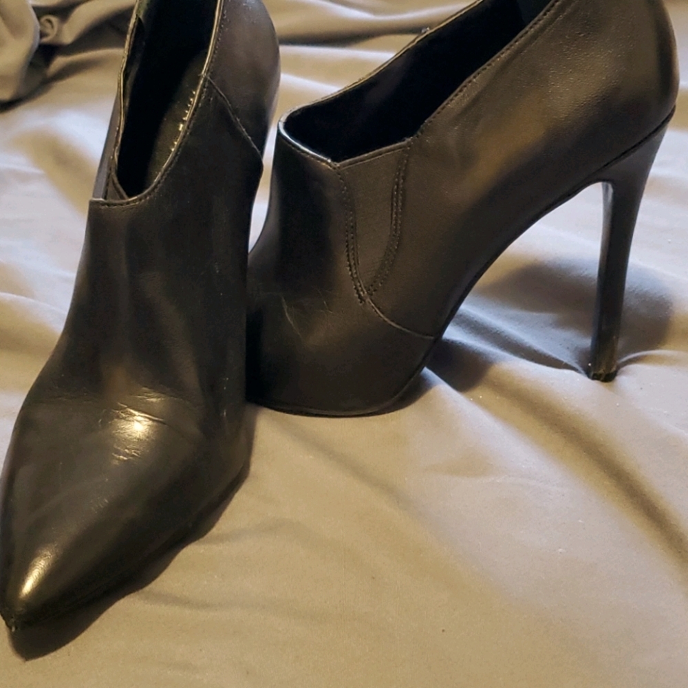 Nine west